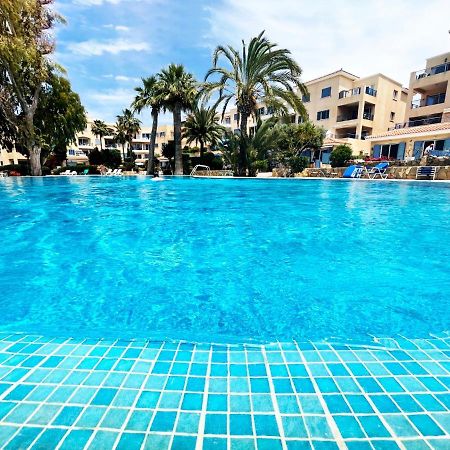 Direct Sea View & Quality Bed - Kings Palace 1 Bed 파포스 외부 사진