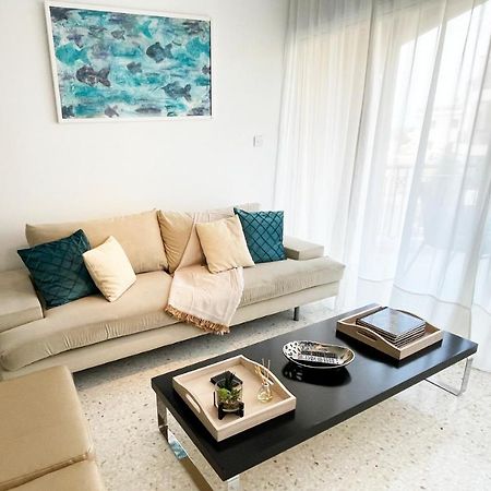 Direct Sea View & Quality Bed - Kings Palace 1 Bed 파포스 외부 사진