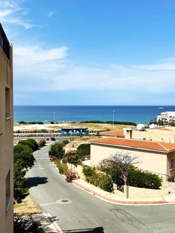 Direct Sea View & Quality Bed - Kings Palace 1 Bed 파포스 외부 사진