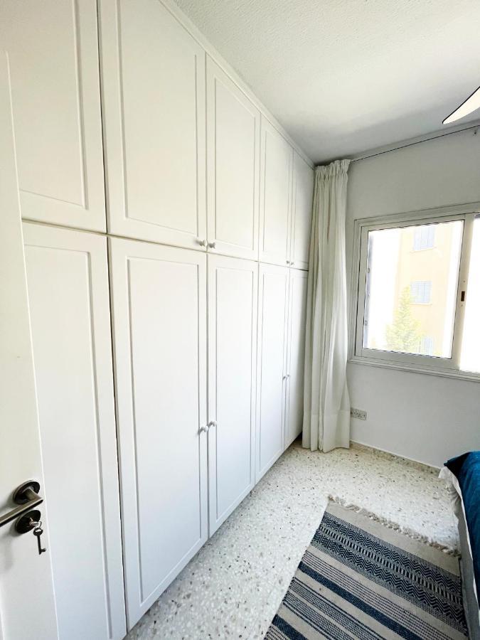 Direct Sea View & Quality Bed - Kings Palace 1 Bed 파포스 외부 사진