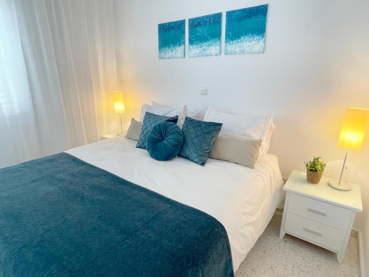 Direct Sea View & Quality Bed - Kings Palace 1 Bed 파포스 외부 사진