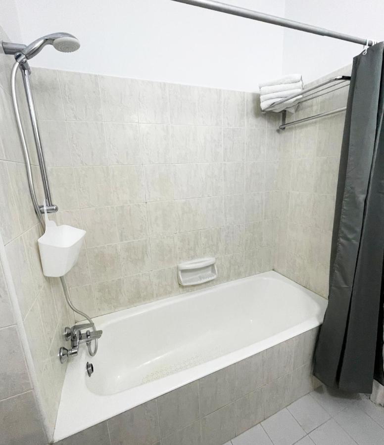 Direct Sea View & Quality Bed - Kings Palace 1 Bed 파포스 외부 사진