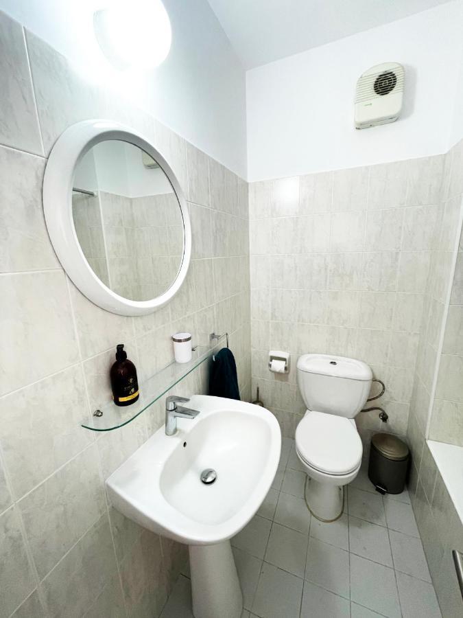Direct Sea View & Quality Bed - Kings Palace 1 Bed 파포스 외부 사진