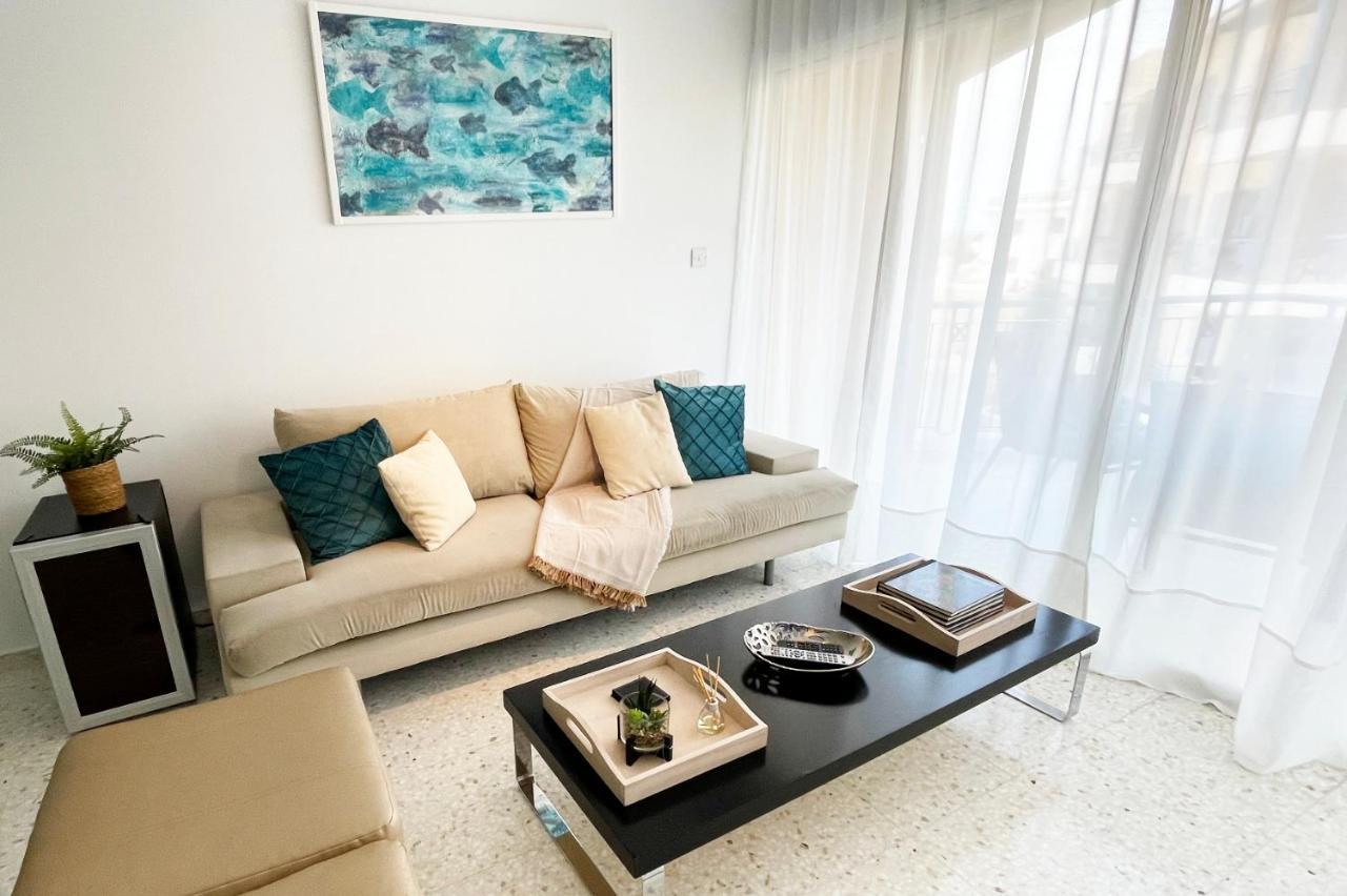 Direct Sea View & Quality Bed - Kings Palace 1 Bed 파포스 외부 사진